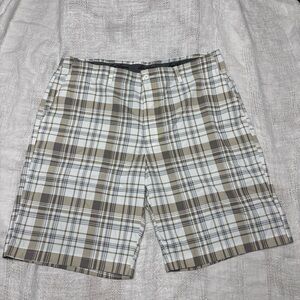 Ben Hogan golf chino Shorts Mens 38 Flat Front white Brown Plaid